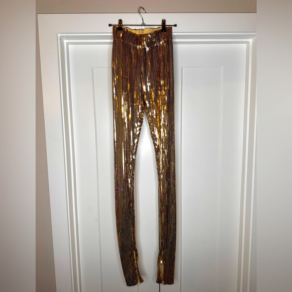 💛💛💎MuSt HaVE these STUNNING GOLD LA QUAN SMITH SEQUIN PANTS💎💛💛